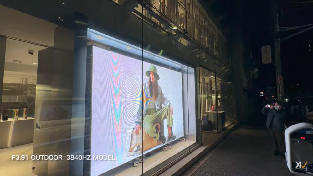 デジタルサイネージ導入 タトラス青山