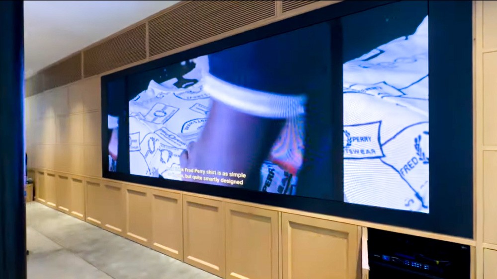 デジタルサイネージ導入 FRED PERRY SHOP TOKYO