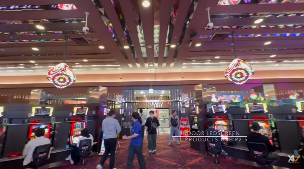 デジタルサイネージ導入 マルハン厚木北