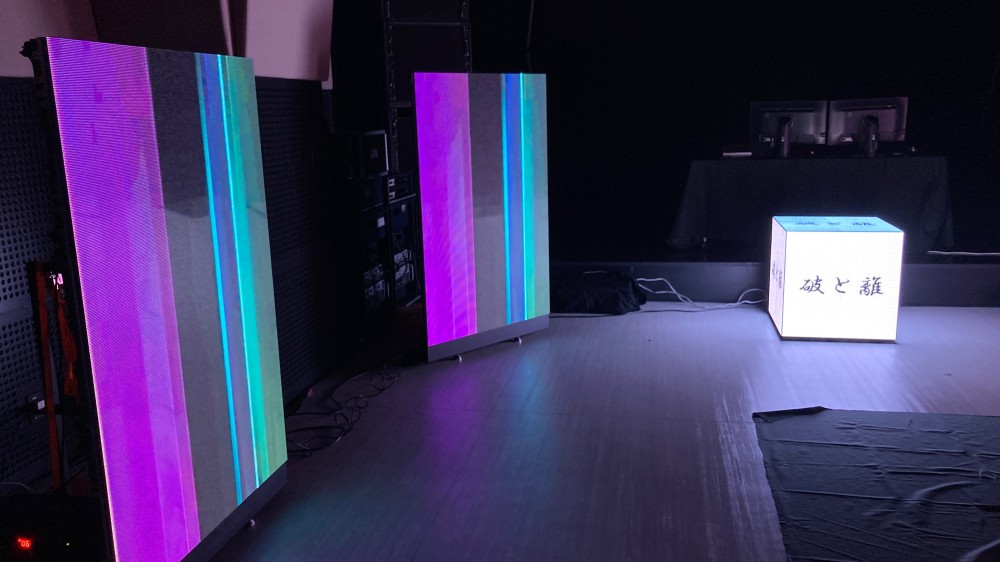 e-sports×ファッションイベントにLEDビジョン・LEDキューブを提供