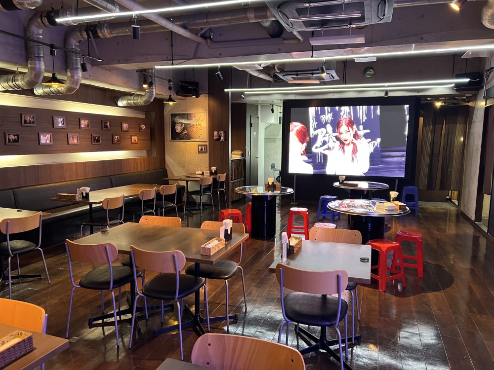 韓国料理店に高輝度LEDヴィジュアルウォールを導入